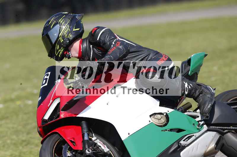 /44 09.08.2025 Plüss Moto Sport ADR/Einsteiger/46